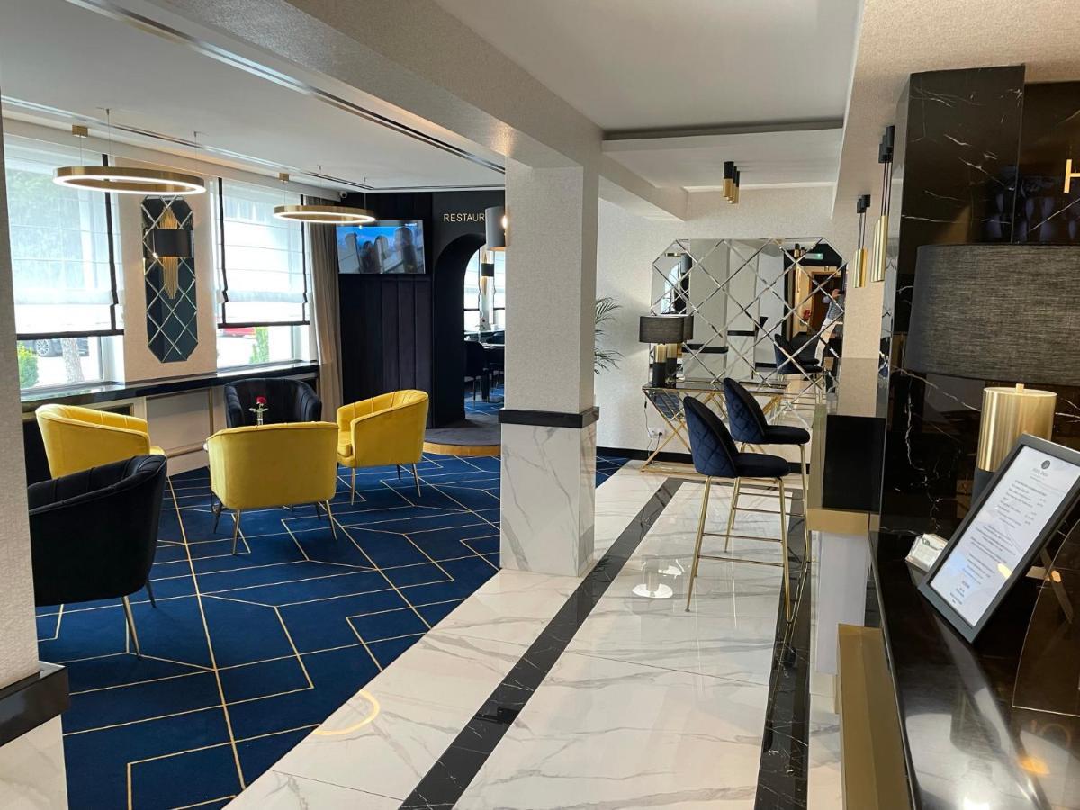 Hotel Daria Tychy Eksteriør billede